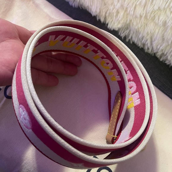 ❤️SOLD❤️ Like New Authentic LOUIS VUITTON Diane in Monogram Canvas - Picture 9 of 12